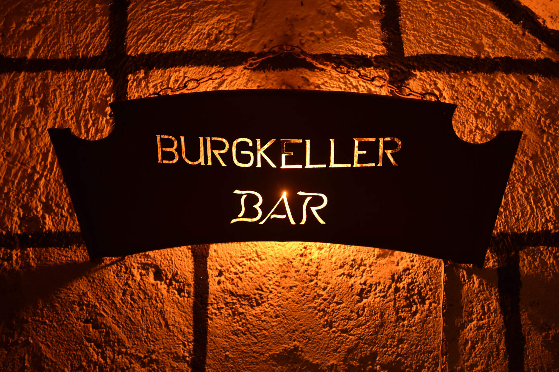 Die „Burgkeller-Bar/ Piffer" Muss Weiterbestehen | Ermögliche Mit Uns ...