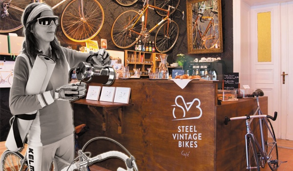 Vintage on sale bike cafe